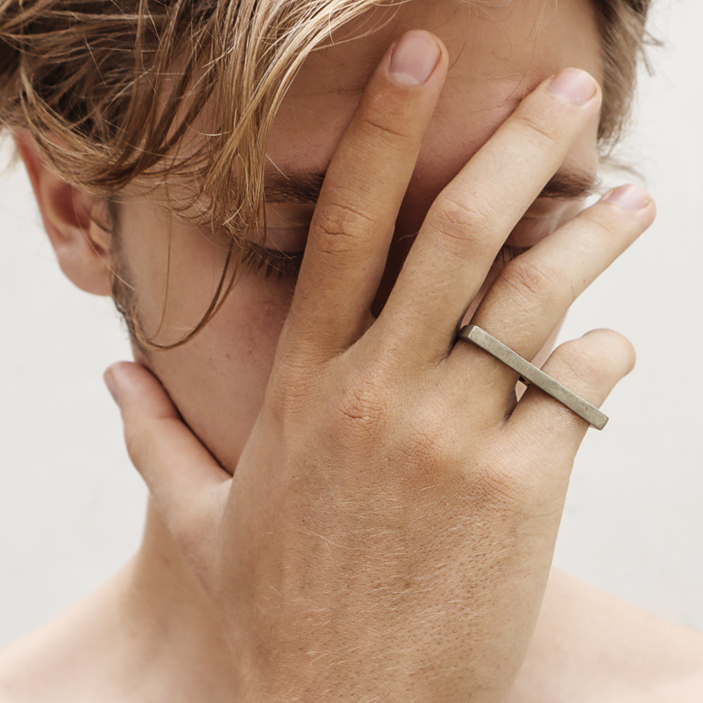 2 Finger Ring Slim Square Acid