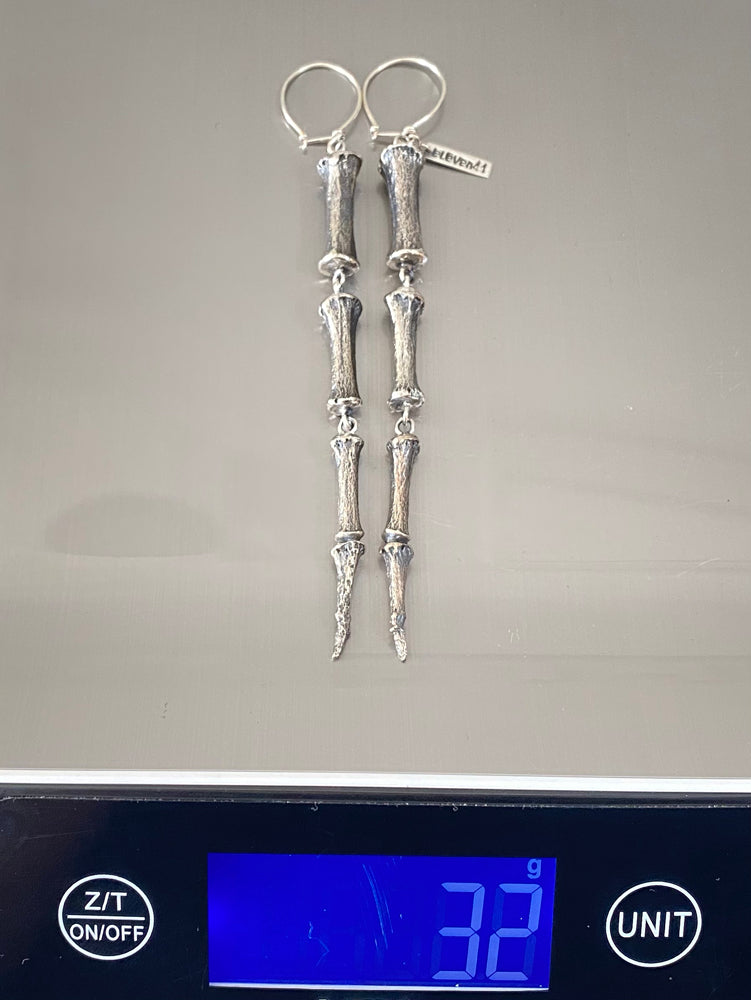 Horse Tail Bone Earring Silver - eleven44