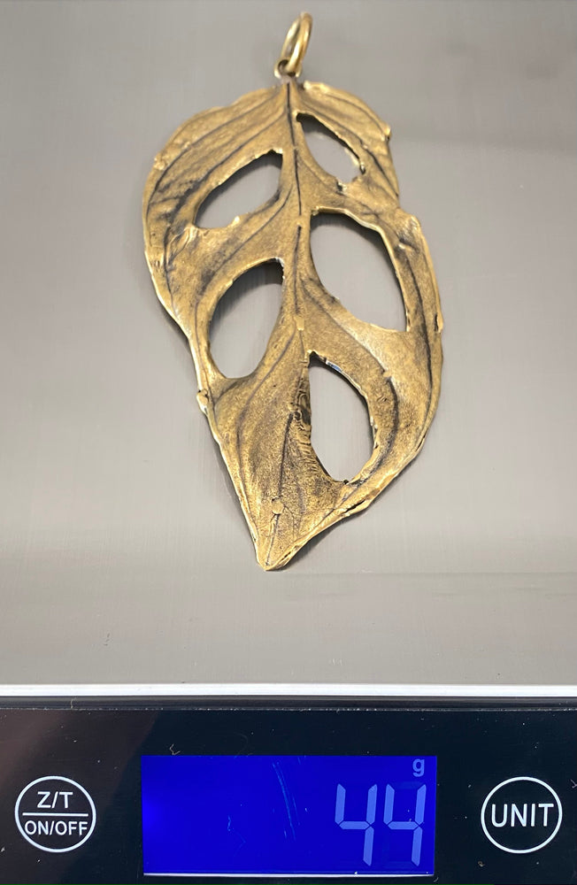 Leaf Pendant Brass - eleven44