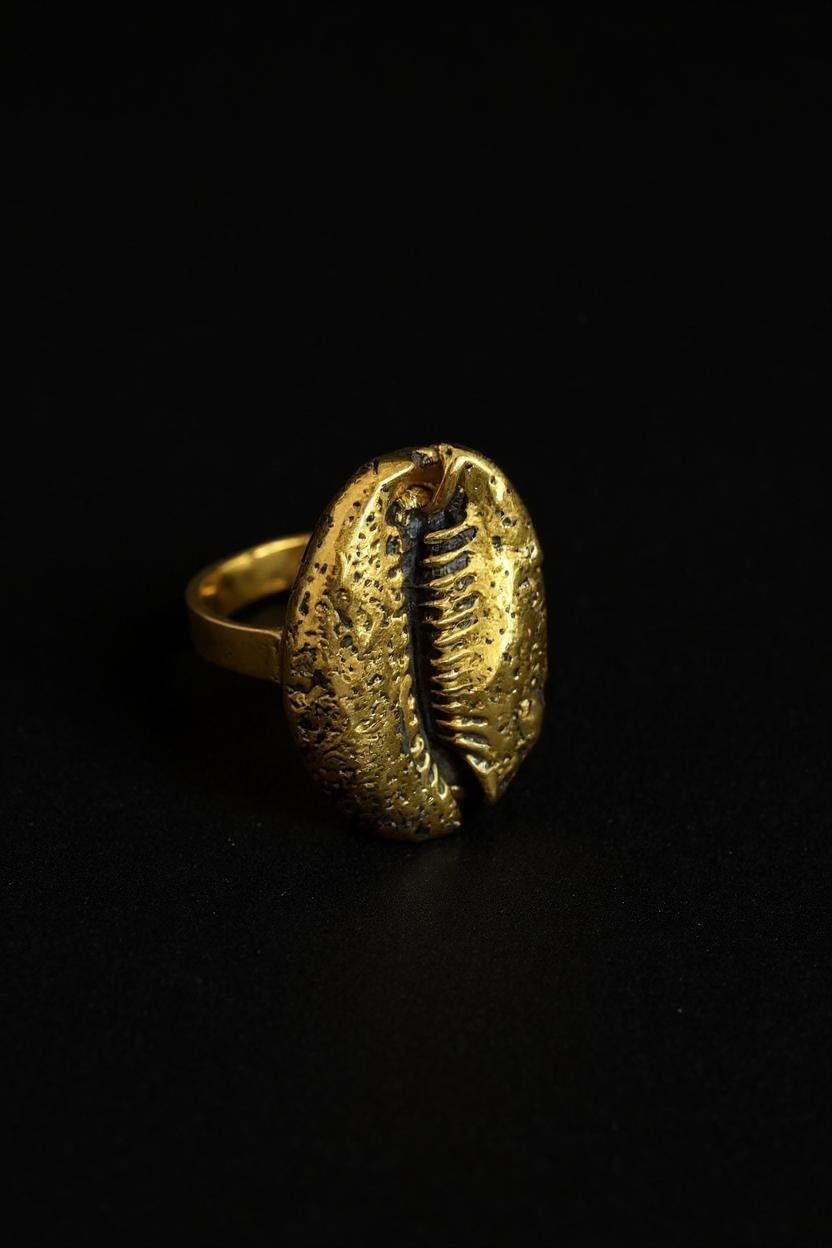 Cowrie Shell Ring Gold