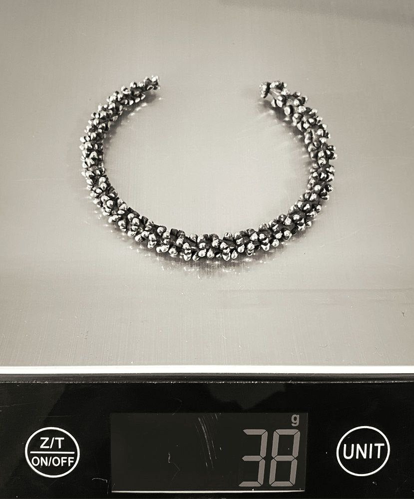 Palm Pod Cuff Silver - eleven44