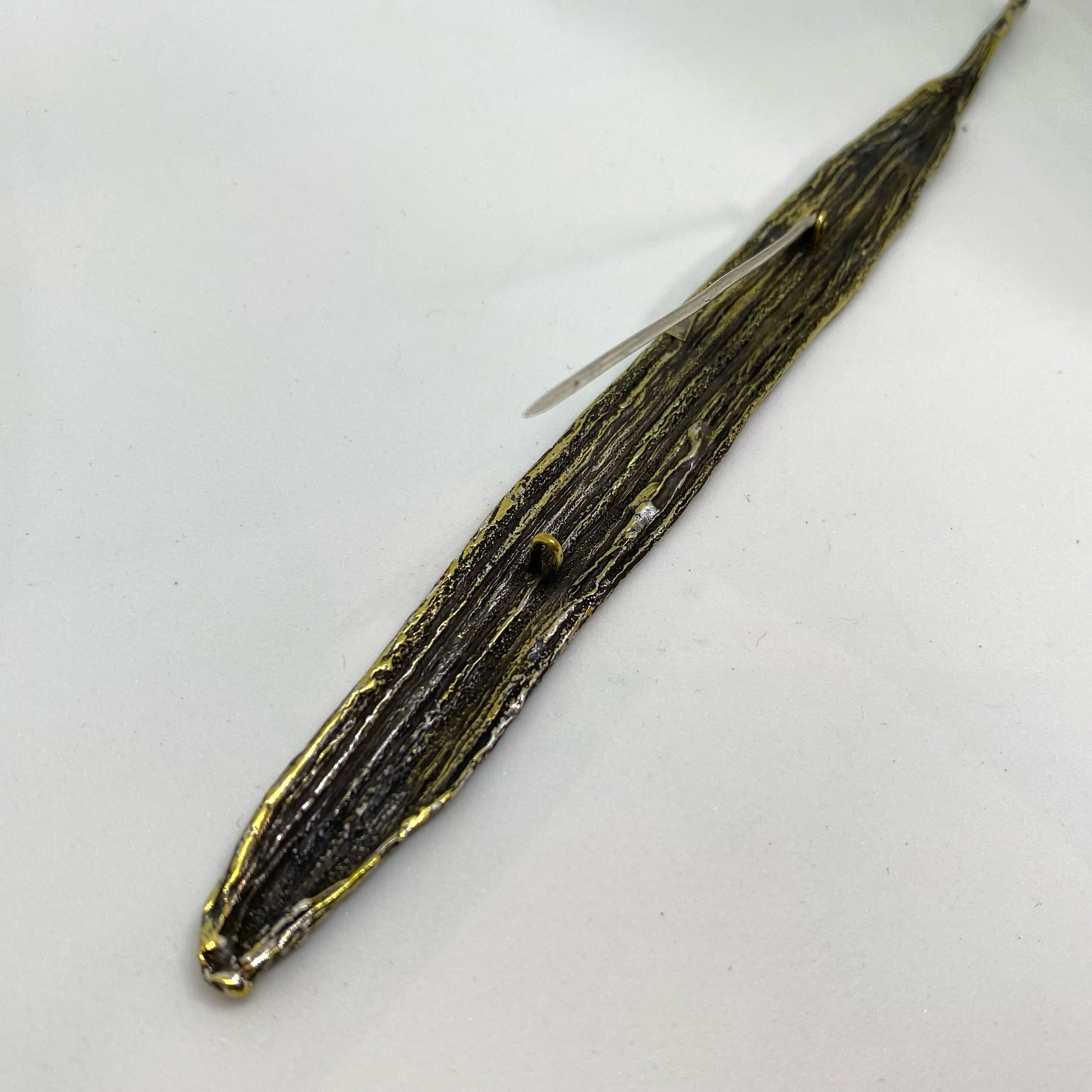 Vanilla Pod Pin Brass