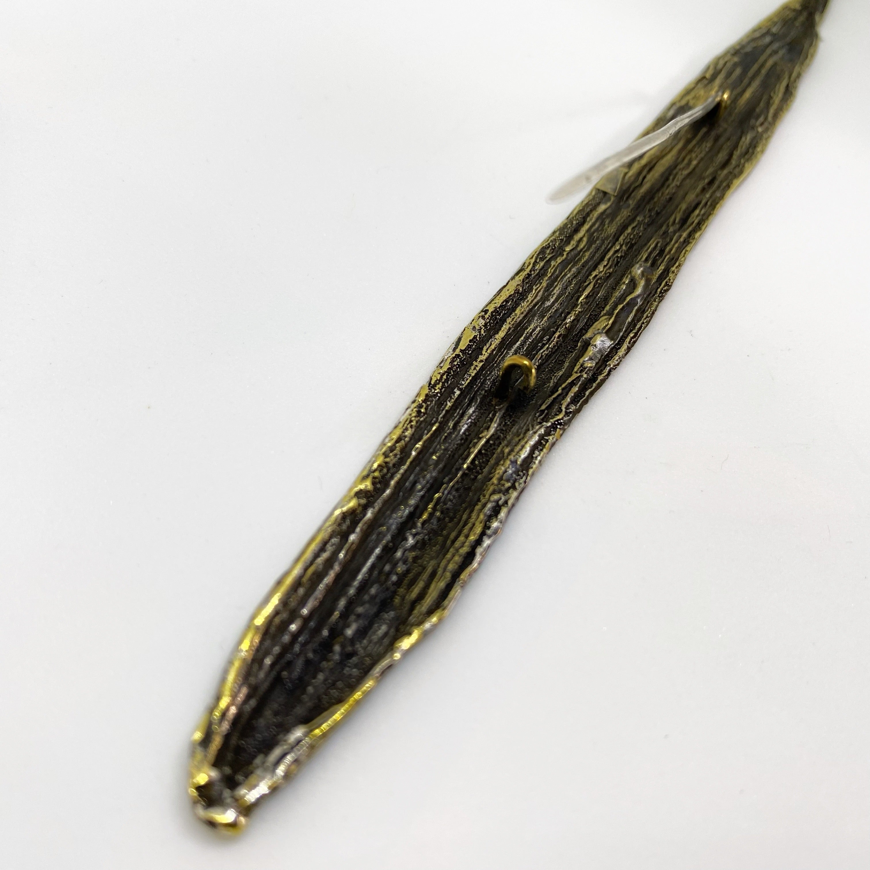 Vanilla Pod Pin Brass