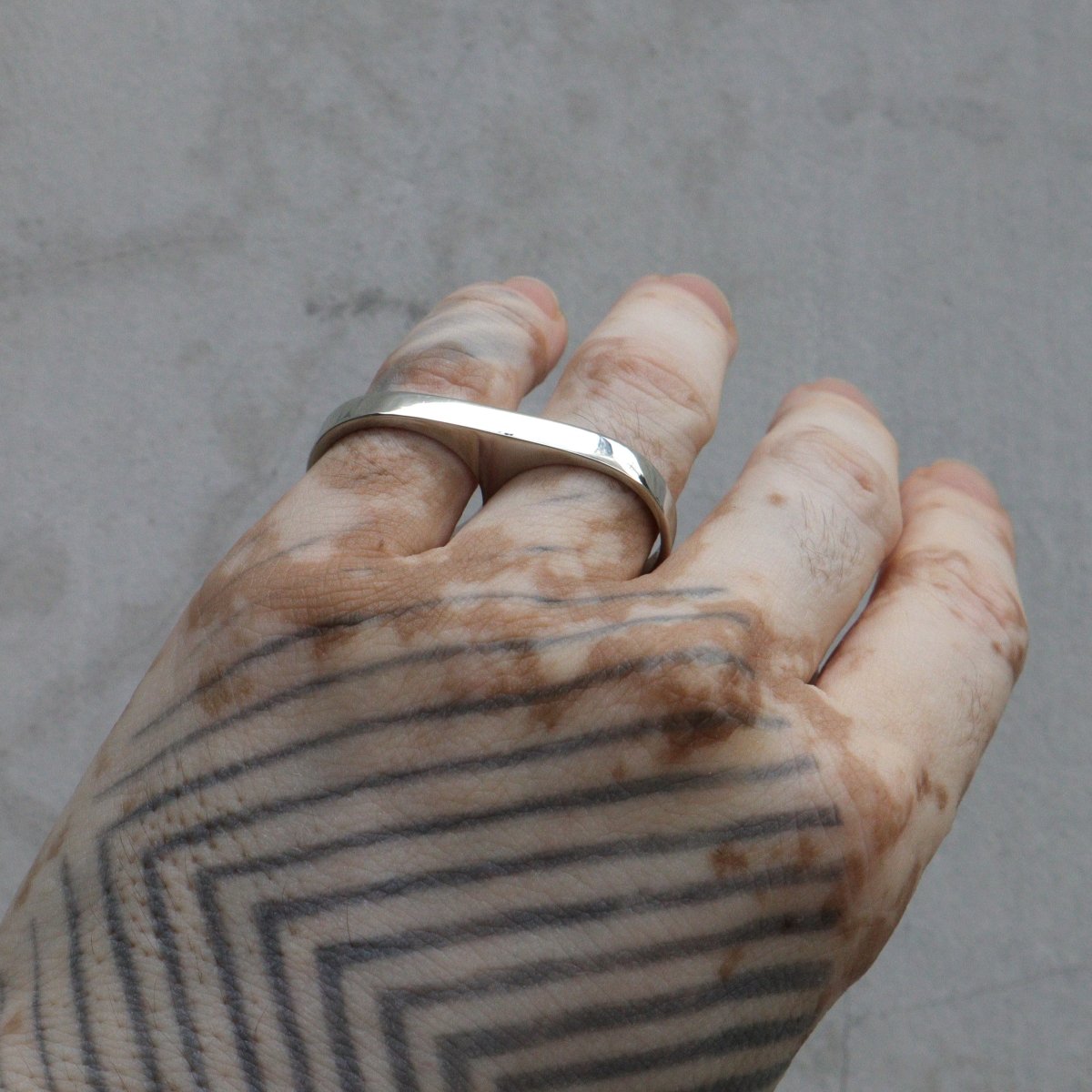 2 Finger Ring Slim Silver - eleven44