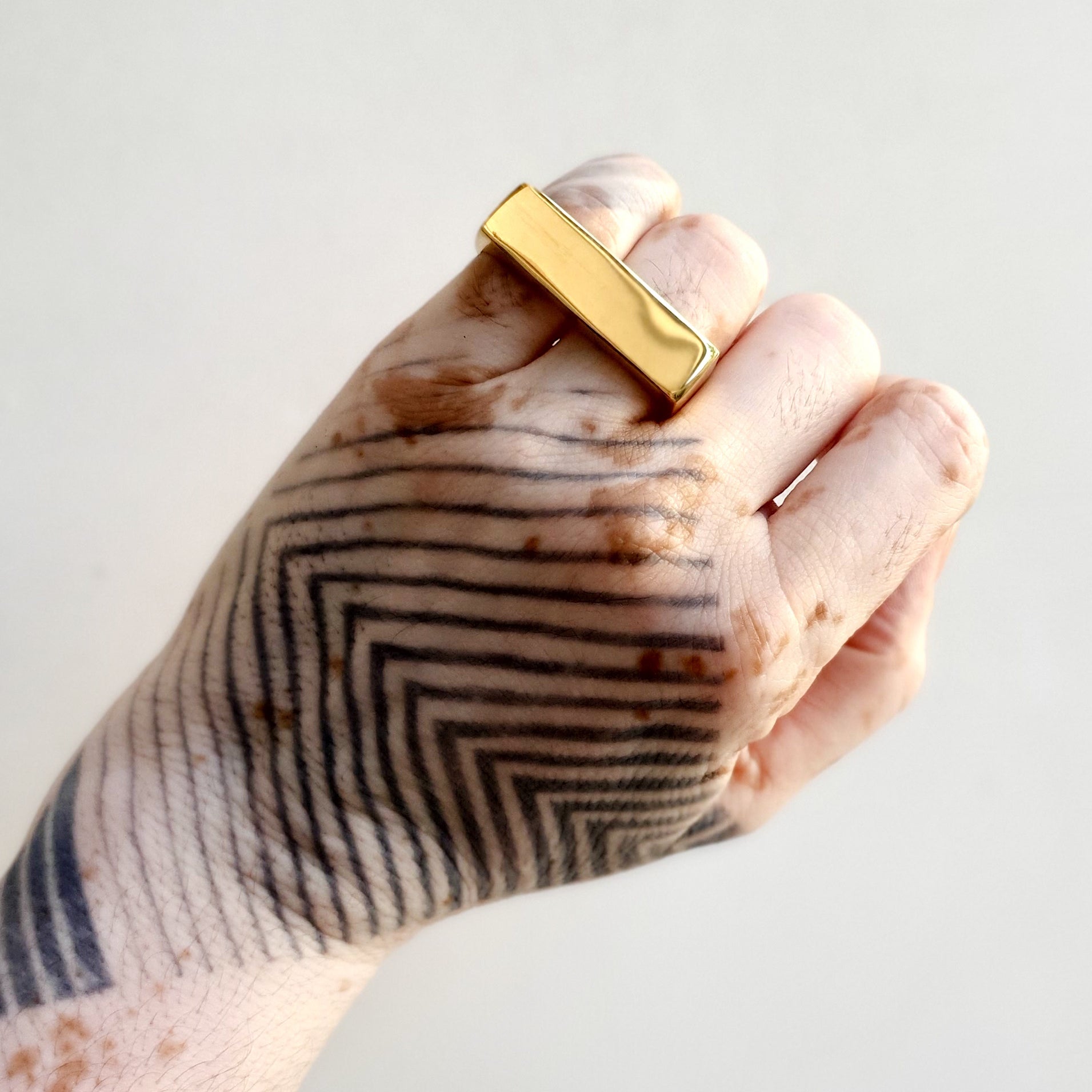 2 Finger Ring Wide Gold