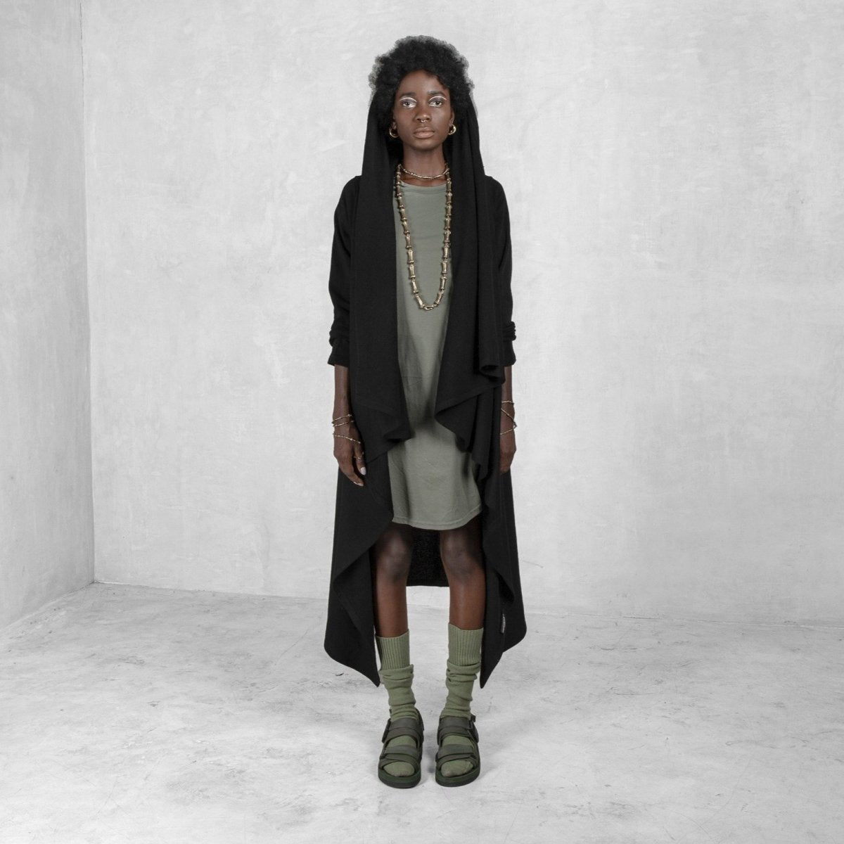 Black Wrap Cloak Organic Cotton - eleven44