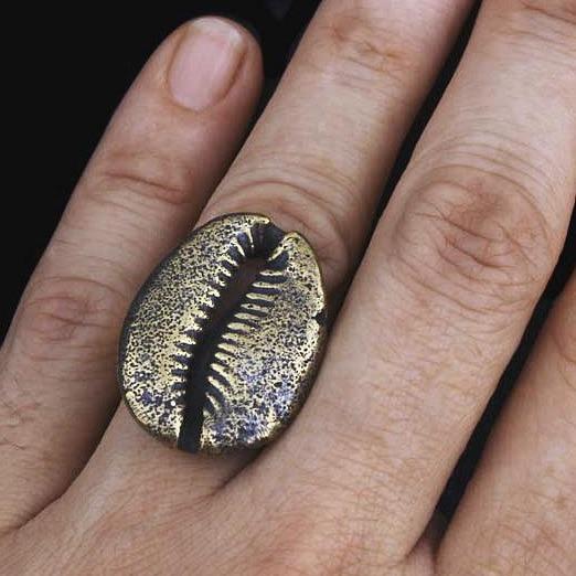 Cowrie Shell Ring Gold - eleven44