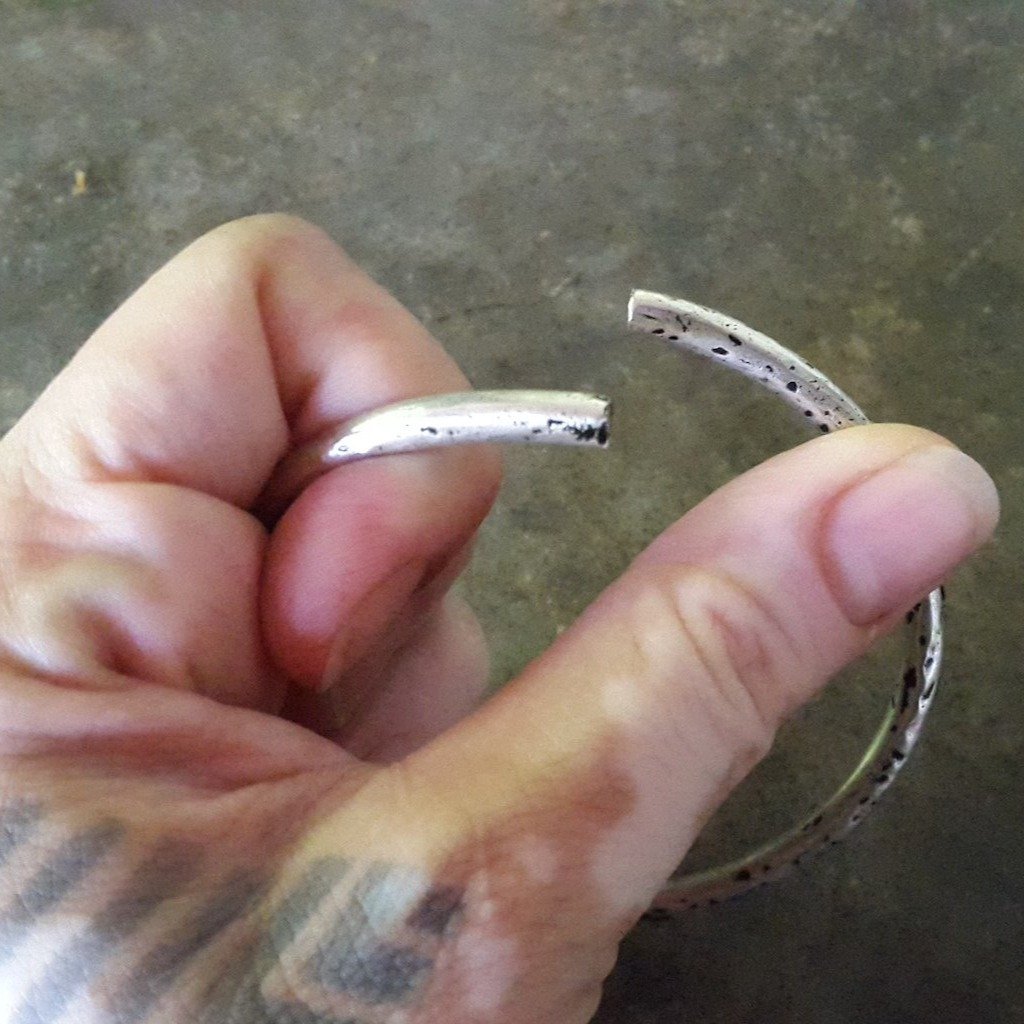 Gauged Hammered Hoops Silver - eleven44
