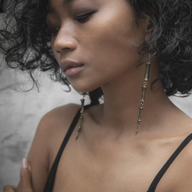 Horse Tail Bone Earrings Brass - eleven44