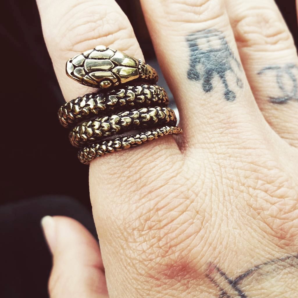 Snake Ring Gold - eleven44