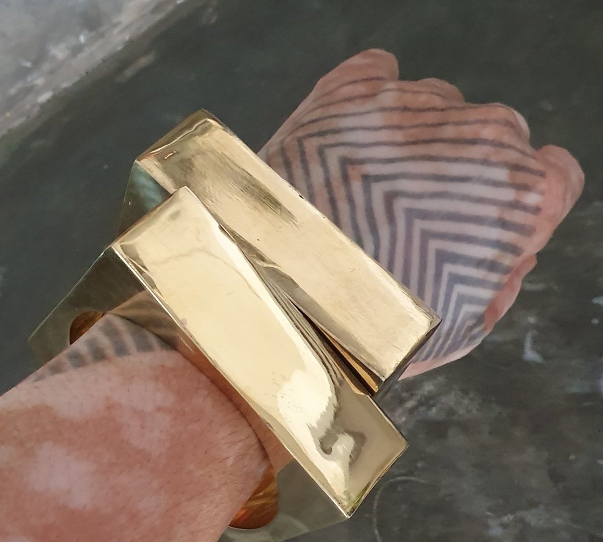 Square Hollow Bangle Brass - eleven44