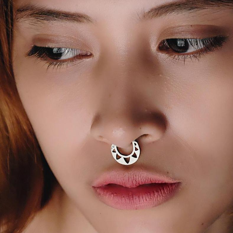 Triangle Septum Sterling Silver - eleven44