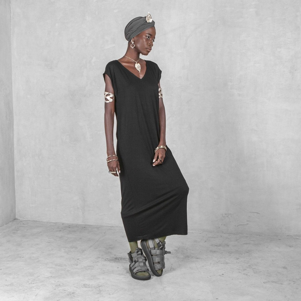 V Neck Dress Black Bamboo - eleven44