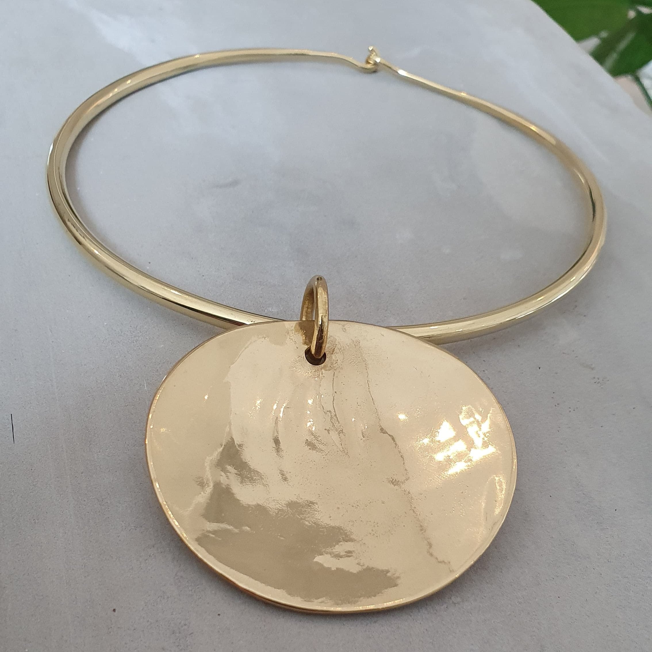 Big Circle Pendant Hi Polish Brass