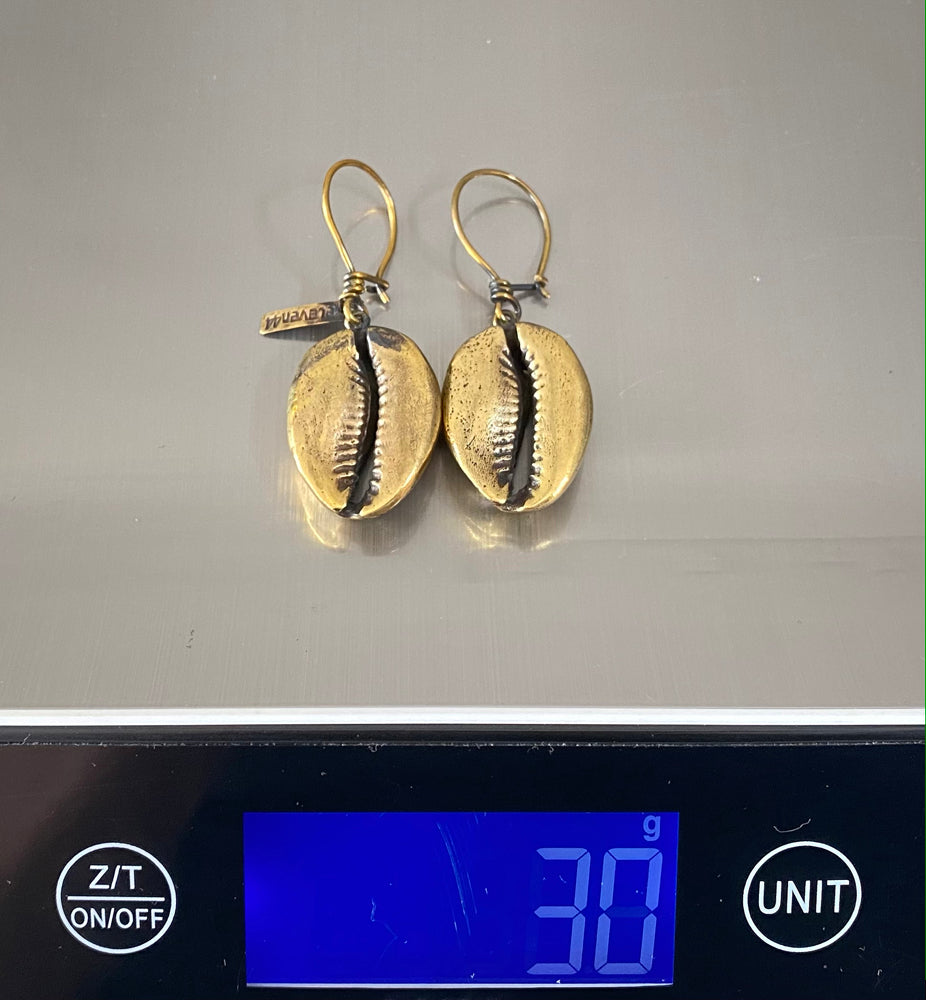 Cowrie Shell Earring Brass