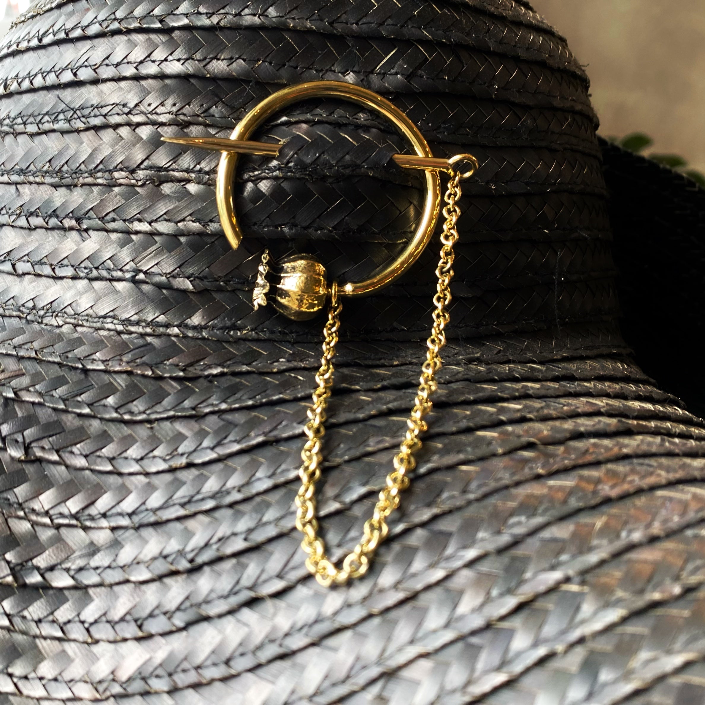 Poppy Pod Brooch Brass