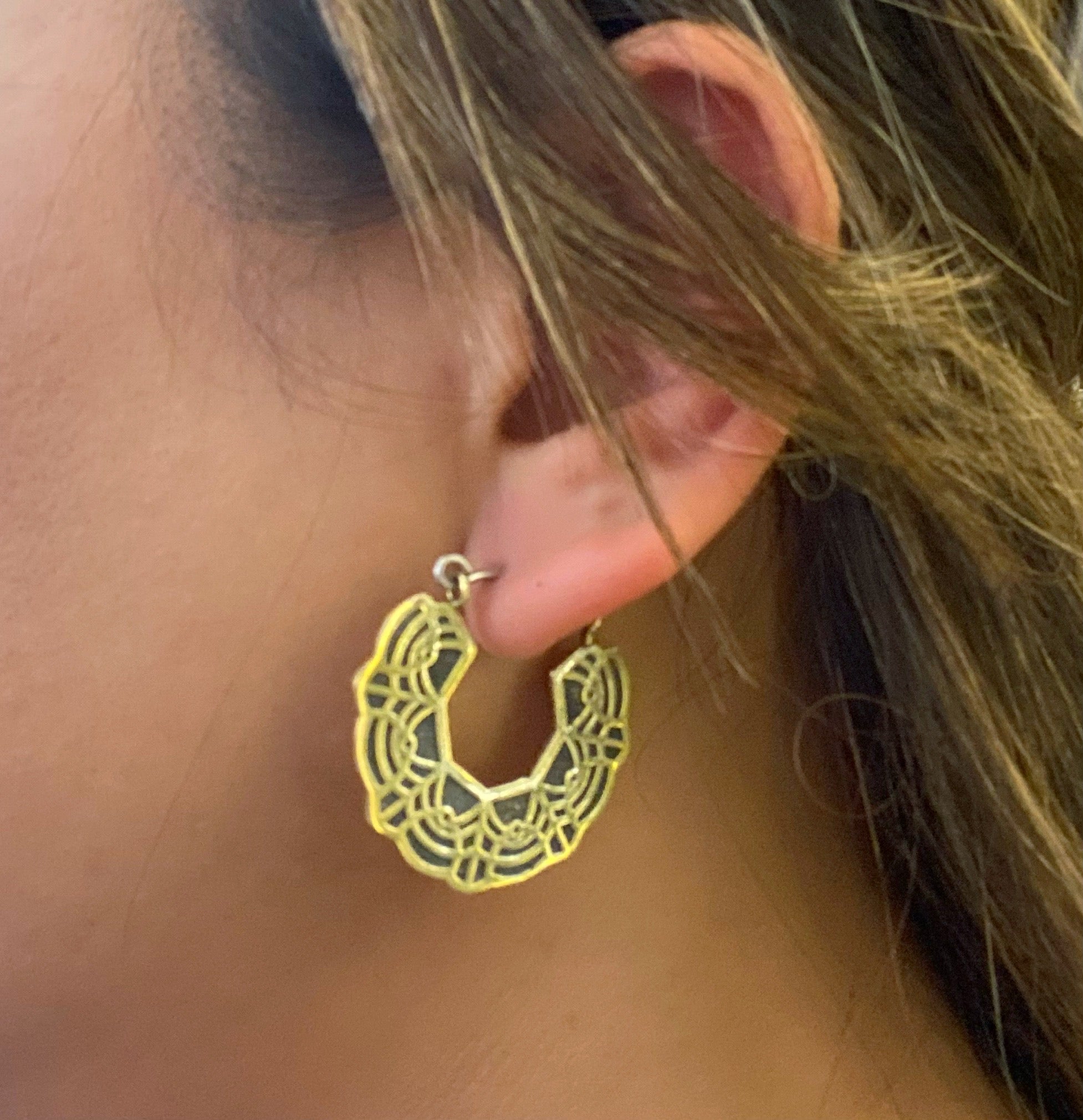 Lace Mini Hoops Brass