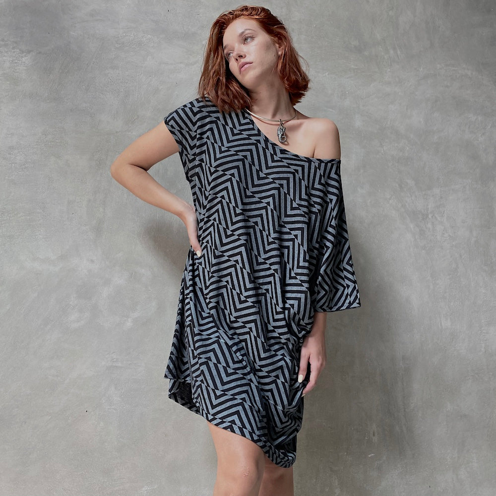 Zig Zag Asymmetric Top Grey Black