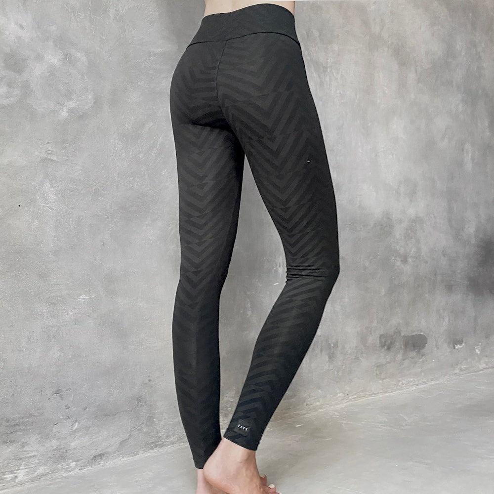 Zig Zag Hi Waist Leggings