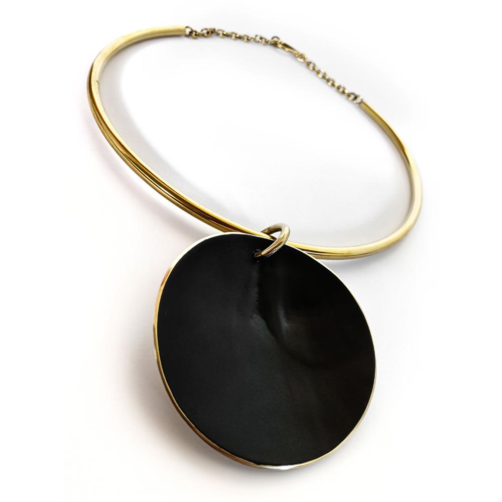 Big Circle Choker Brass - eleven44