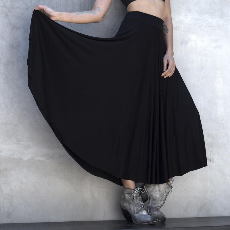 Free pattern: Girls circle skirt with yoga waist band – Sewing