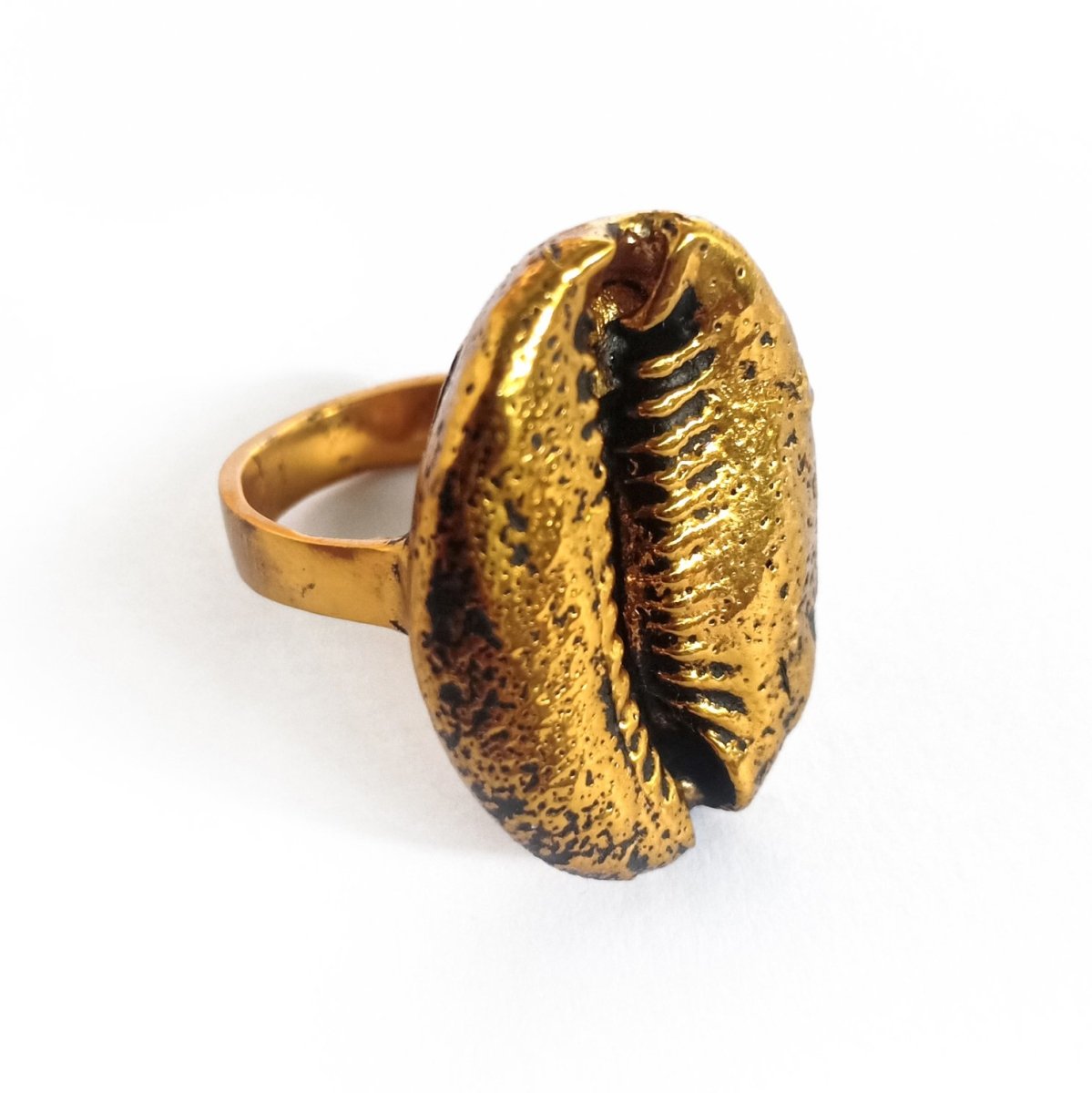 Cowrie Shell Ring Gold - eleven44