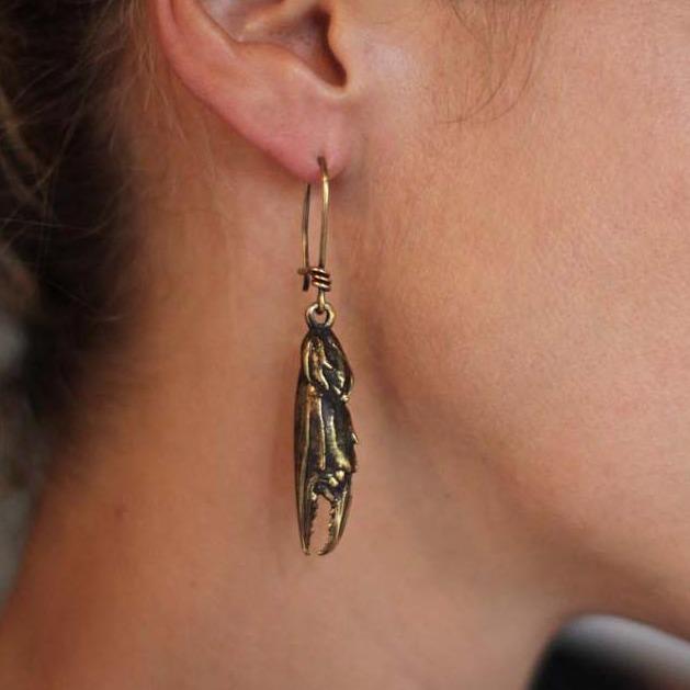 Crab Claw Earrings Brass - eleven44