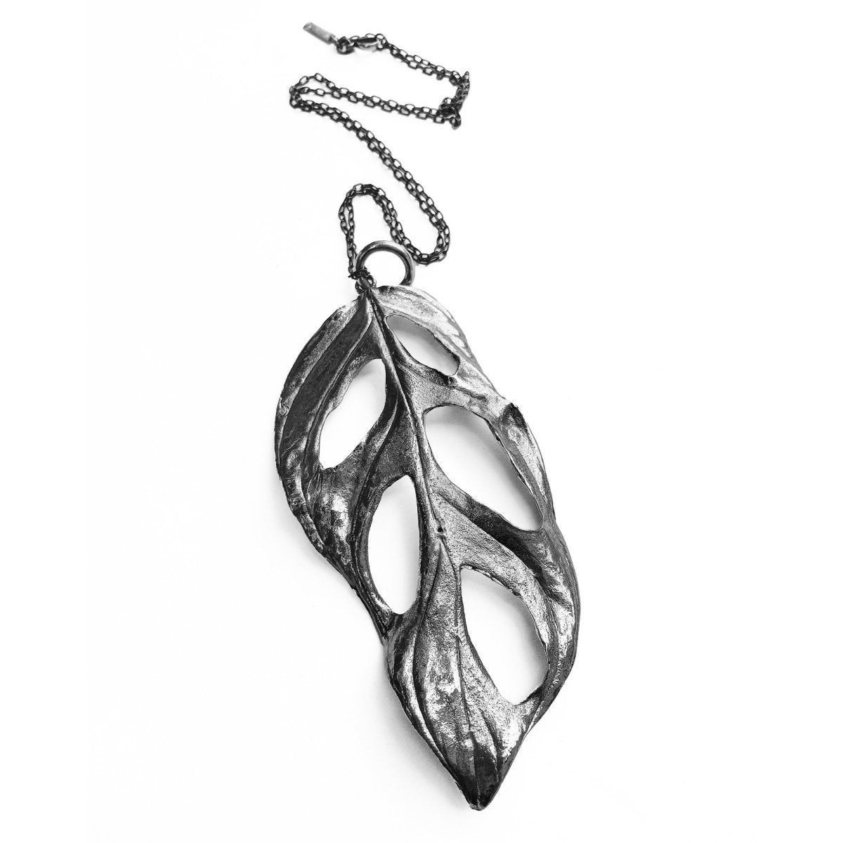 Leaf Pendant Sterling Silver Chain - eleven44