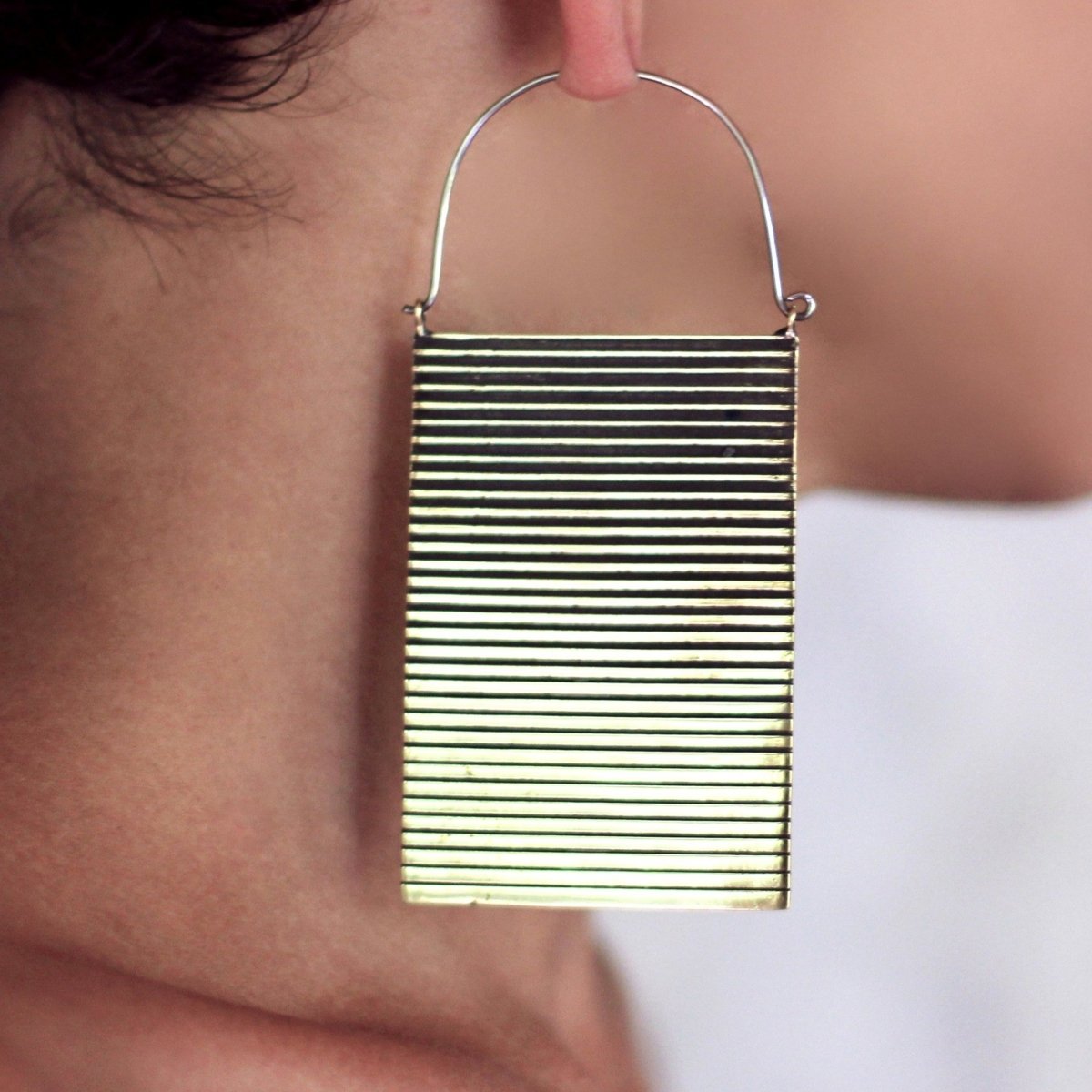 Stripe Earrings Brass - eleven44